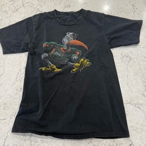 Miami Hurricanes Fanatics T-shirt Sebastian Ibis Mascot Men Small.